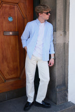 Carica l'immagine nel visualizzatore di Gallery, Noah Loose Fit Jeans - White Denim
