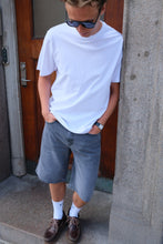 Load image into Gallery viewer, Denim Shorts Loose - Grey
