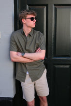 Charger l'image dans la galerie, Short Sleeve Linen Shirt - Army
