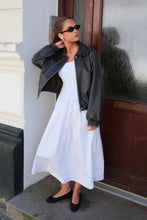 Afbeelding in Gallery-weergave laden, Hanna Dress - White
