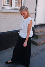 Carregar imagem no visualizador da galeria, Linn Smock Ancle Skirt - Black
