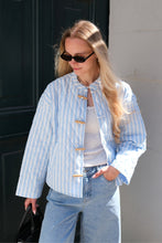 Carregar imagem no visualizador da galeria, Siri Quilted Jacket -  Chambray Blue
