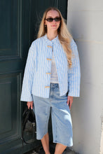 Carregar imagem no visualizador da galeria, Siri Quilted Jacket -  Chambray Blue
