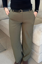 Carica l'immagine nel visualizzatore di Gallery, Talia Baggy Pants - Khaki
