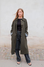 Carica l'immagine nel visualizzatore di Gallery, Livia Trenchcoat -  Olive
