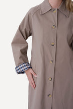 Load image into Gallery viewer, Livia Trenchcoat - Beige
