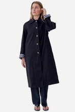 Carica l'immagine nel visualizzatore di Gallery, Livia Trenchcoat - Black
