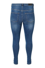 Load image into Gallery viewer, Lora Jeans high-waisted (Curve) - Medium blue denim
