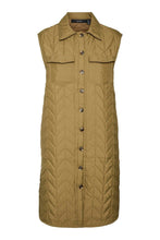 Load image into Gallery viewer, Magda Lang Quilted Vest - Lizard
