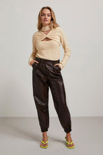 Charger l'image dans la galerie, Pantalon de taille haute Nemma - Chocolate Plum
