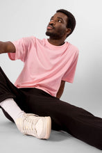 Carica l&#39;immagine nel visualizzatore di Gallery, T -shirt oversize - Rosa
