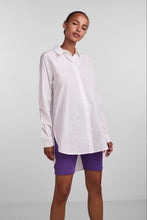 Carica l'immagine nel visualizzatore di Gallery, Jiva Long Sleeved Shirt - Cloud Dancer
