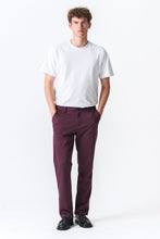 Cargar imagen en el visor de la galería, The Original Performance Pants (Regular) - Burgundy

