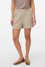 Carica l'immagine nel visualizzatore di Gallery, Jesmilo Shorts - Silver Lining
