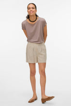 Carica l'immagine nel visualizzatore di Gallery, Jesmilo Shorts - Silver Lining
