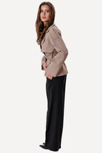 Load image into Gallery viewer, Sia Short Trenchcoat - Camel
