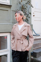 Load image into Gallery viewer, Sia Short Trenchcoat - Camel
