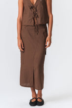 Cargar imagen en el visor de la galería, Linen Skirt - Brown

