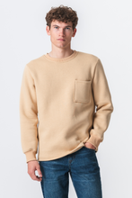 Charger l'image dans la galerie, Pocket Sweatshirt Regular Fit - Beige
