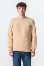 Charger l'image dans la galerie, Pocket Sweatshirt Regular Fit - Beige
