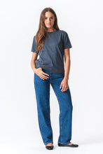 Carica l'immagine nel visualizzatore di Gallery, Leah Loose T-shirt - Grey
