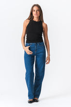 Carica l'immagine nel visualizzatore di Gallery, Ribbed Top - Black
