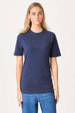 Charger l&#39;image dans la galerie, Boyfriend Tee - Marine
