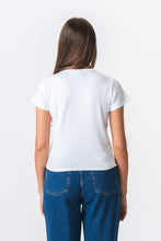 Carica l'immagine nel visualizzatore di Gallery, Vega T-shirt - White
