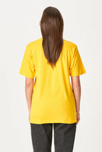 Carica l'immagine nel visualizzatore di Gallery, T -shirt oversize - giallo
