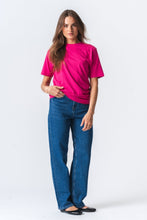 Carica l'immagine nel visualizzatore di Gallery, T -shirt oversize - Pink

