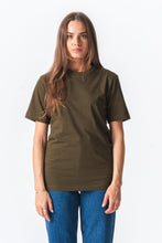 Carica l'immagine nel visualizzatore di Gallery, T -shirt oversize - Olive (Lady)
