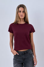 Load image into Gallery viewer, Basic T-shirt - Bordeaux
