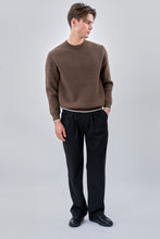 Afbeelding in Gallery-weergave laden, Crewneck Sweater - Brown
