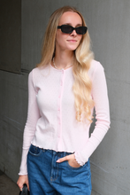 Charger l'image dans la galerie, Isa O-Neck Cardigan - Pink A-Boo
