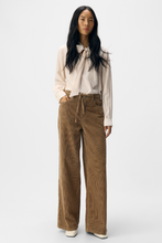 Load image into Gallery viewer, Moji Alima Wide Jeans - Tannin Black
