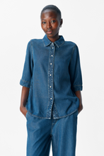 Carica l'immagine nel visualizzatore di Gallery, Frame 2/4 Denim Top - Dark Blue Denim Rinse wash
