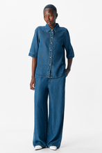 Carica l'immagine nel visualizzatore di Gallery, Frame 2/4 Denim Top - Dark Blue Denim Rinse wash
