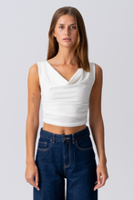 Cargar imagen en el visor de la galería, Elisa Waterfall Top - White
