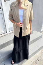 Carica l'immagine nel visualizzatore di Gallery, Sikka Maxi Skirt - Black
