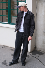 Load image into Gallery viewer, Oliver Overshirt - Black
