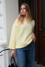Load image into Gallery viewer, Martina Knit - Yellow
