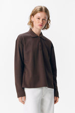 Cargar imagen en el visor de la galería, Millie Polo - Seal Brown
