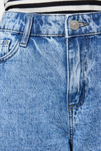 Carica l'immagine nel visualizzatore di Gallery, Sky Denim Jorts - Medium Blue Denim
