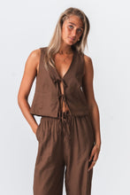 Load image into Gallery viewer, Linen Vest - Brown
