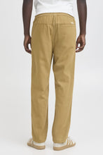 Load image into Gallery viewer, Caleb Loose Fit Jeans - Light Brown
