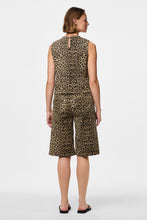 Load image into Gallery viewer, Salume Denim Top - White Pepper Leo
