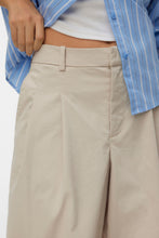 Load image into Gallery viewer, Meng MidWaist Crinkled Wide Pant - Cement
