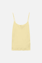 Carregar imagem no visualizador da galeria, Isa Singlet Top - Anise Flower
