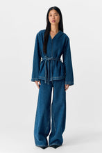 Load image into Gallery viewer, Mallie Blazer - Medium Blue Denim
