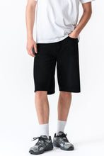 Load image into Gallery viewer, Denim Shorts Loose - Solid Black
